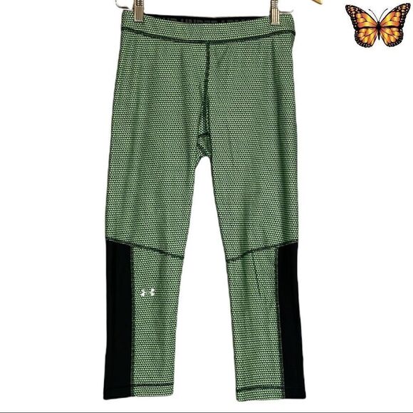 UNDER Armour Heat Gear Patterned Capris Size Small - Picture 1 of 8
